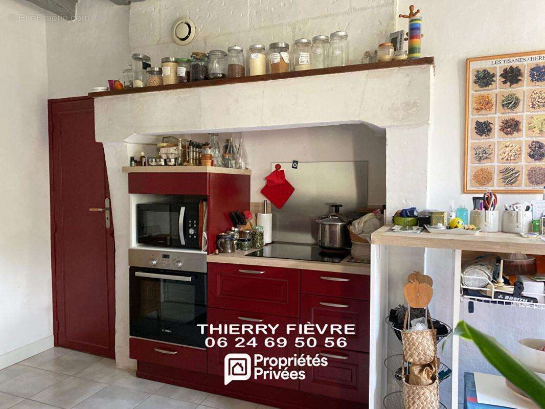A VENDRE  49730 TURQUANT  Maison 4 pièces de 74 m2 avec maison annexe à rénover, terrasse,  jardin,  cave - photo 7