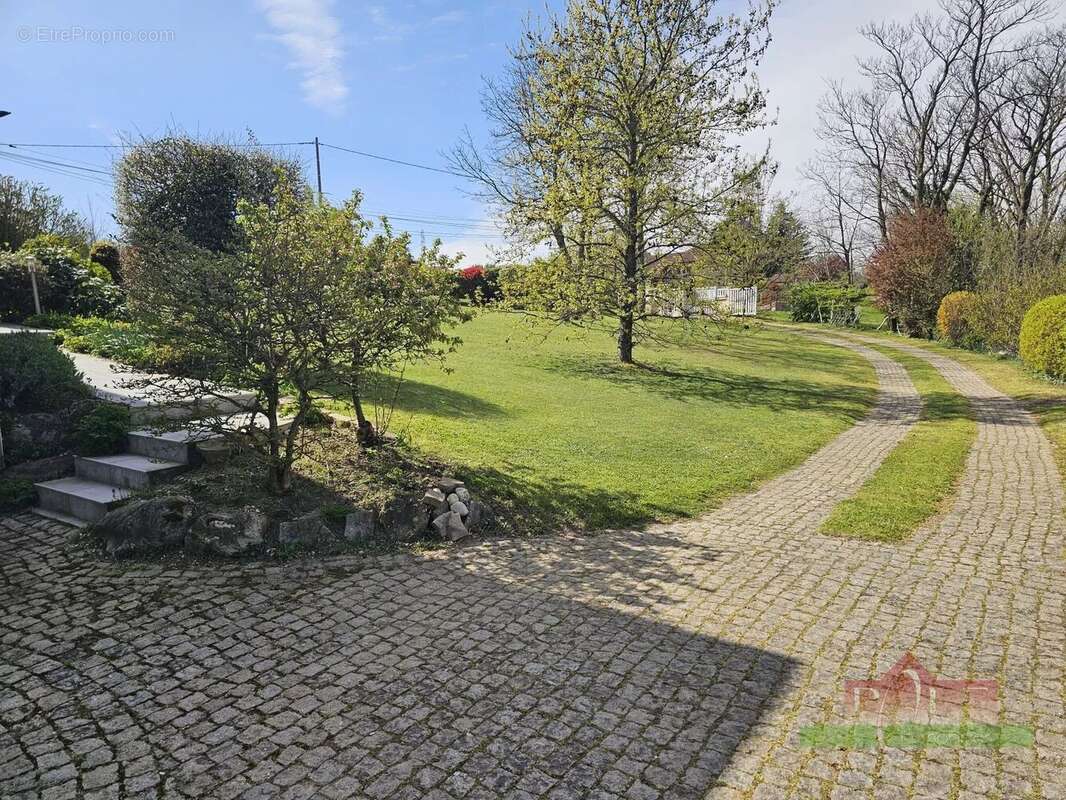 Maison à SAINT-ROMAIN-EN-GAL