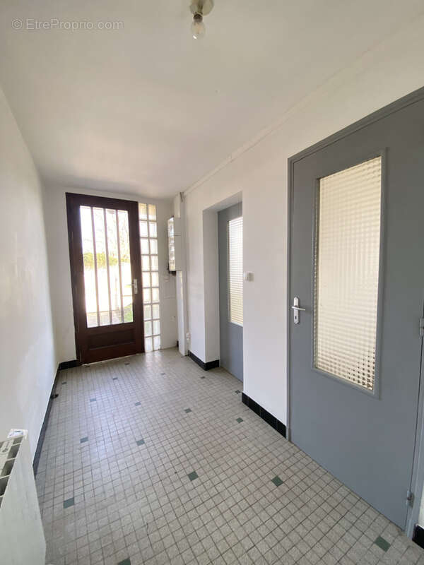 Maison à VILLEBERNIER