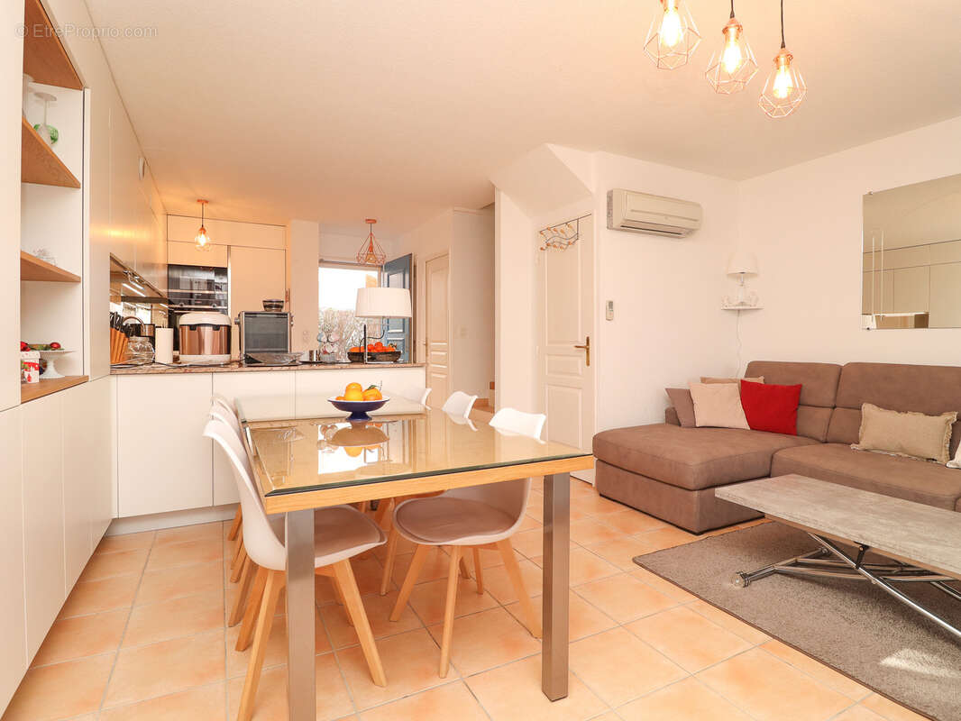 Maison à MONTAUROUX