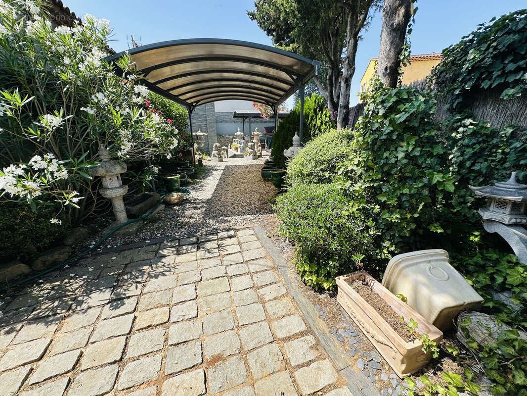 Maison à BRUE-AURIAC