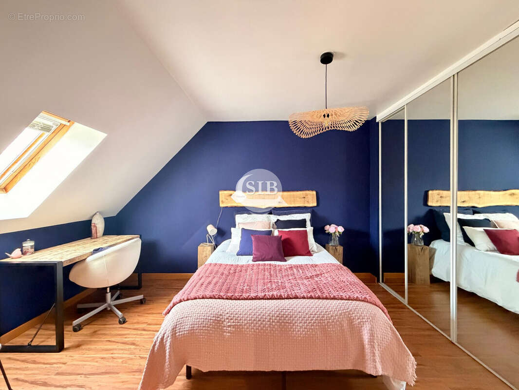 Maison à LA VILLE-DU-BOIS