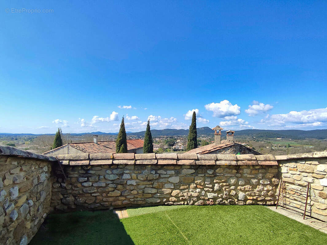 Maison de village de caractère cour, terrasses et jardin - Montmoirac - photo 2