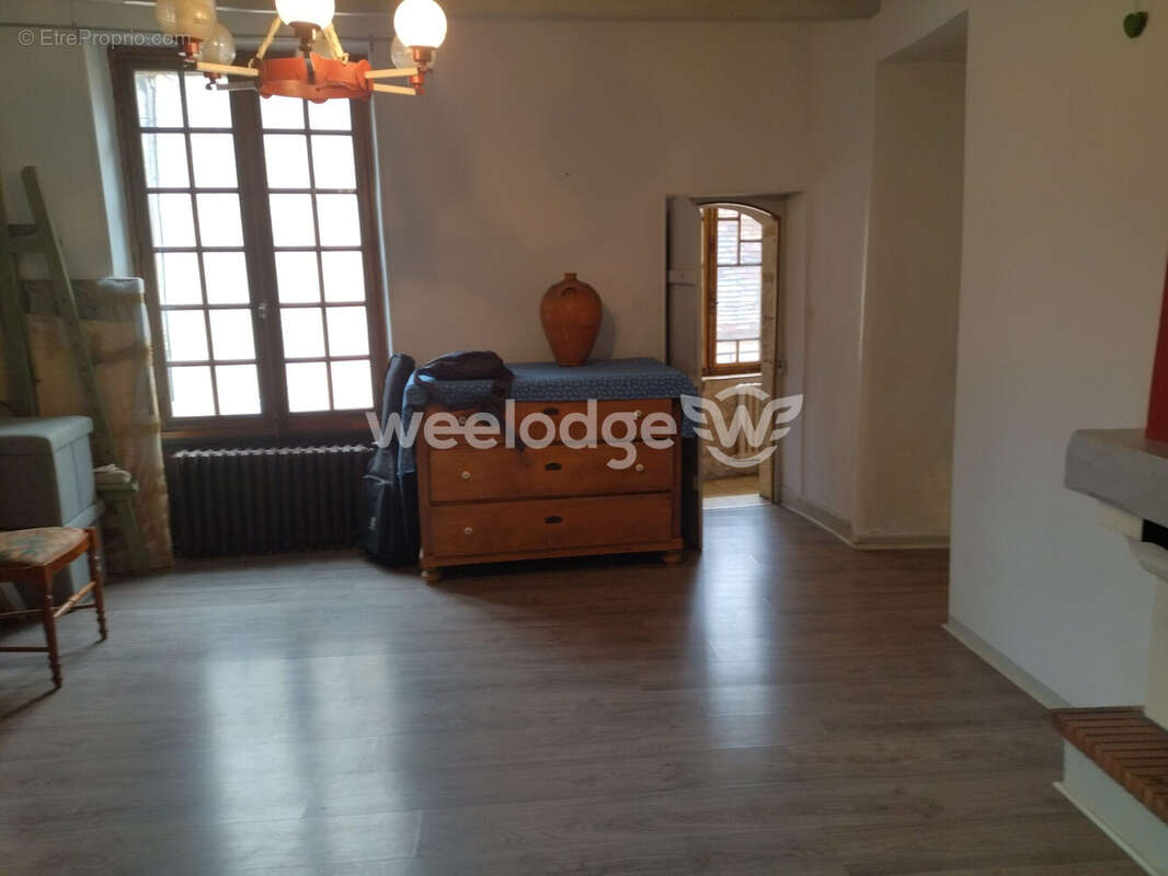 Maison à ANGLES-SUR-L&#039;ANGLIN