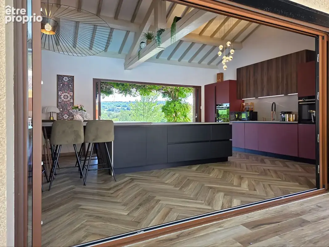 Propriété rénovée avec piscine et appartement indépendant  terrain de 2 654 m² - photo 7