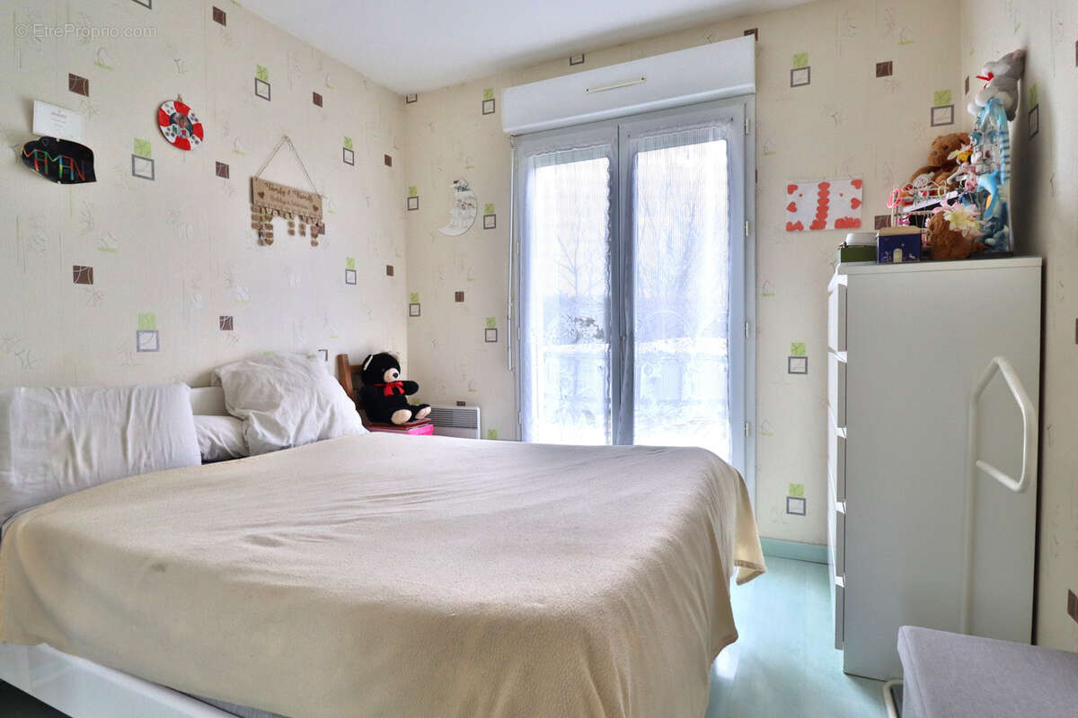 Maison à SAINT-REMY-SOUS-BARBUISE