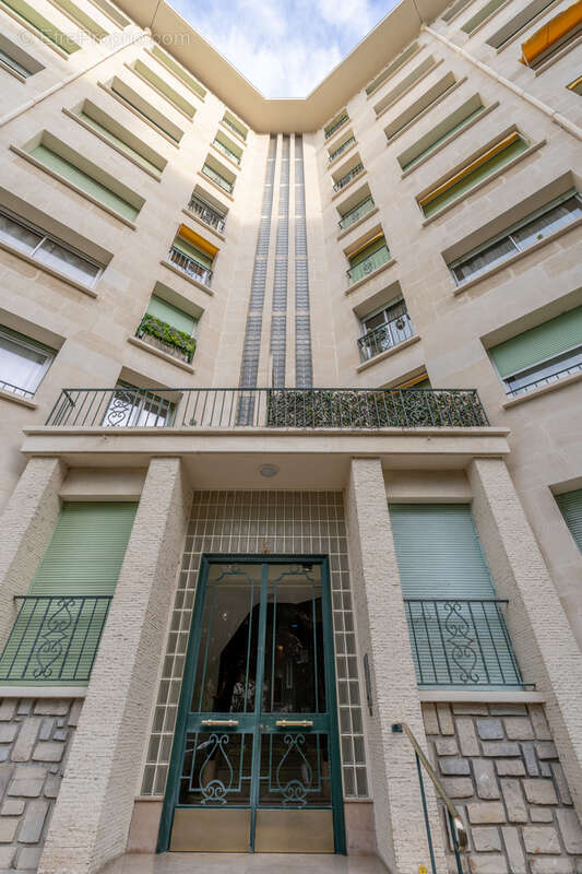 Appartement à MARSEILLE-8E