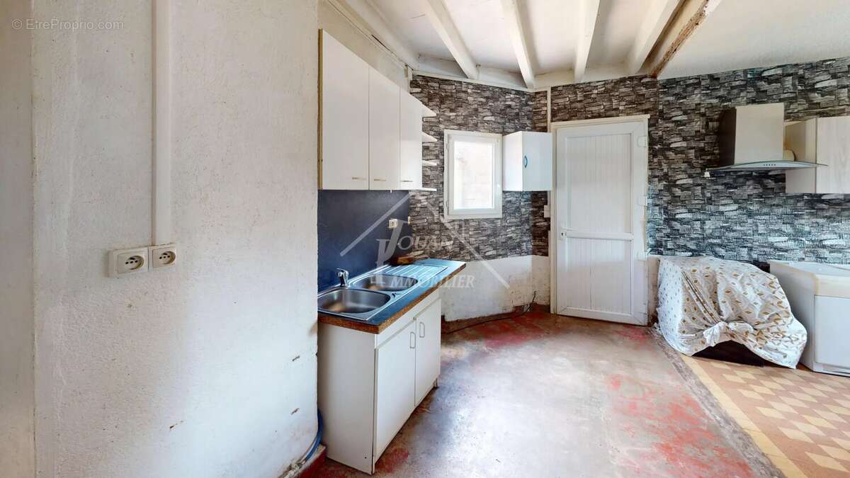 Maison à LIERNOLLES