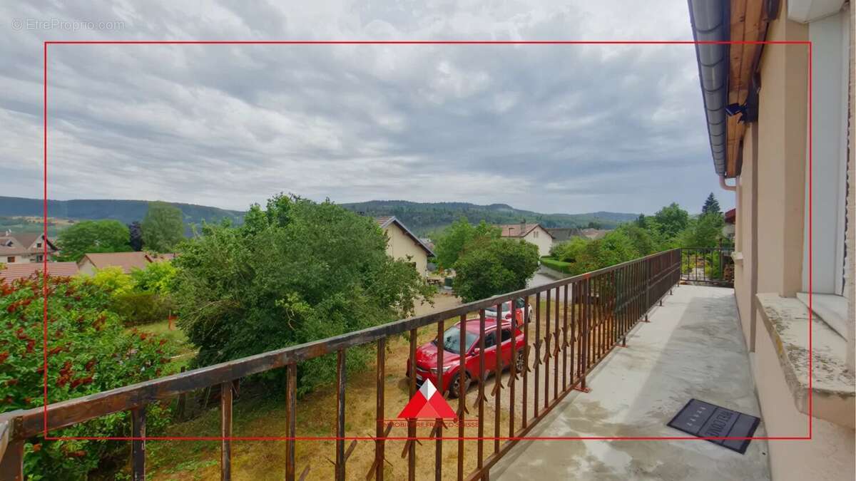 Maison individuelle avec 1273m² de terrain - photo 2