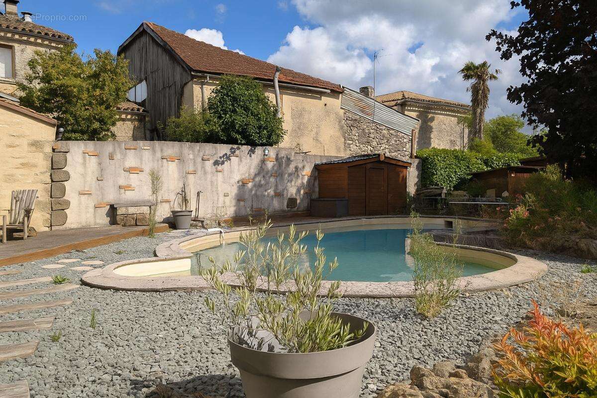 Maison à SAINT-GERMAIN-DU-PUCH