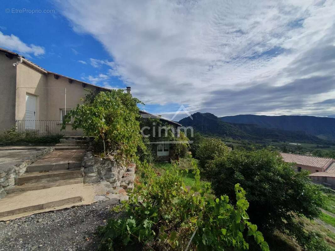 Maison T4 avec dépendance - photo 10