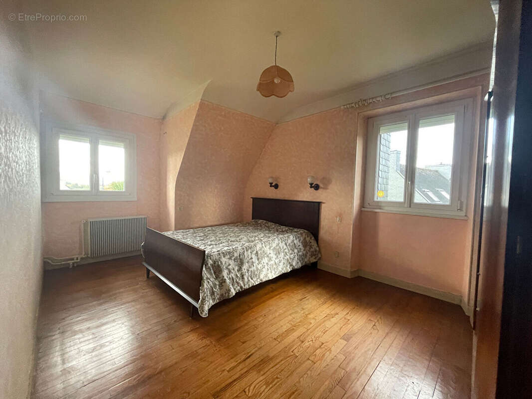 Maison à PLOUGONVEN