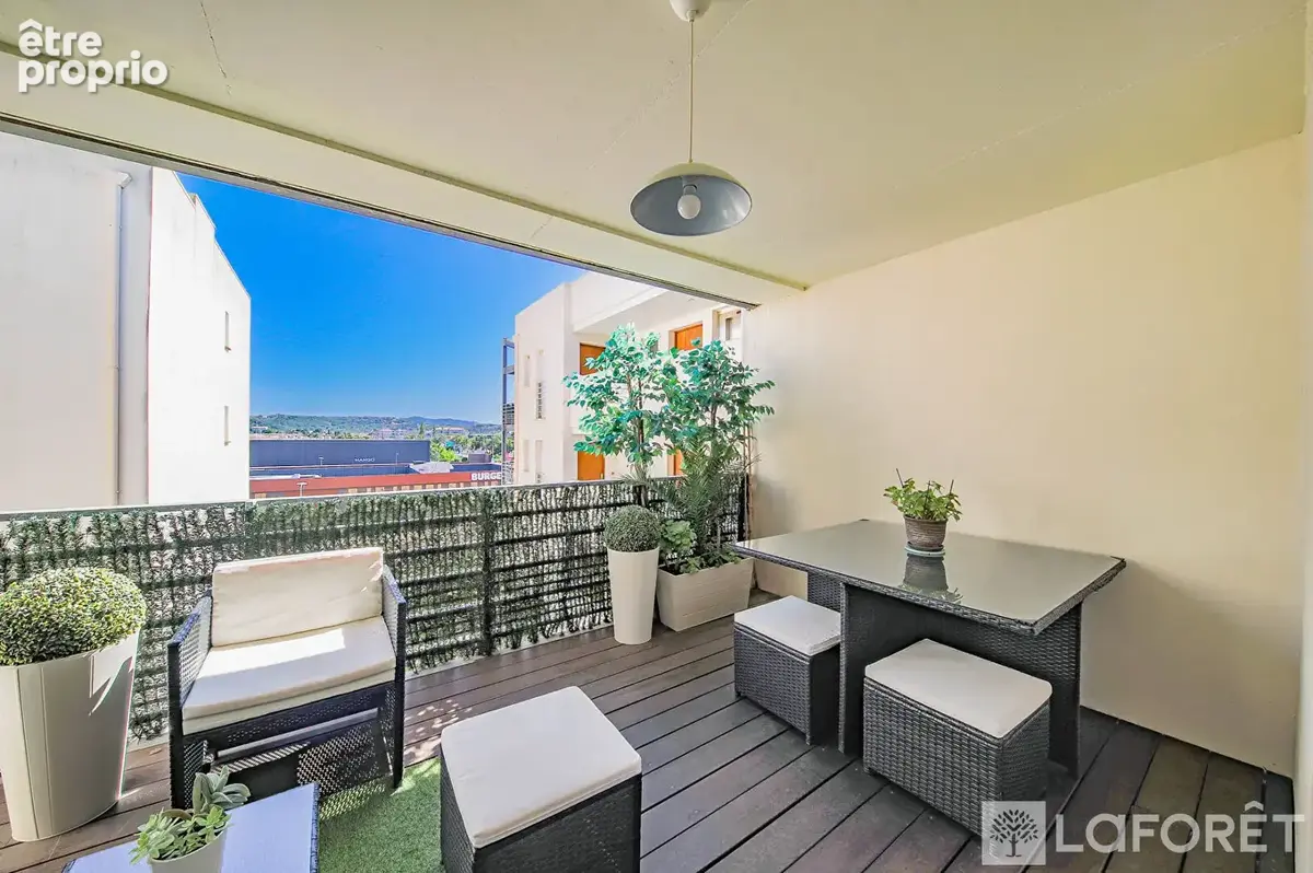 Porto-Vecchio - appartement 3 pièces soigné avec terrasse proche commodités - photo 3