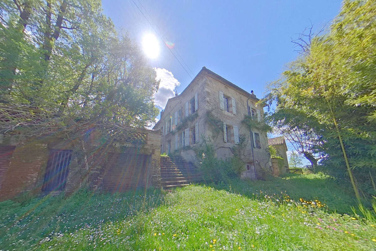 Maison à MOLIERES