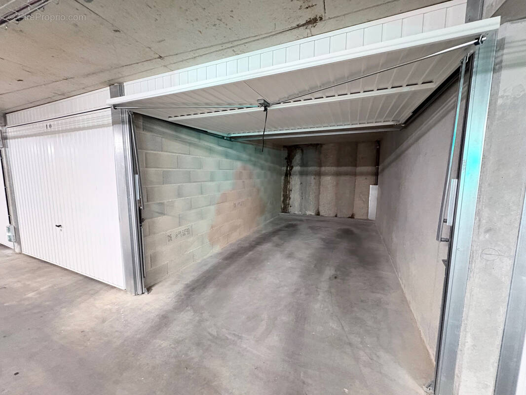 Parking à AIX-EN-PROVENCE