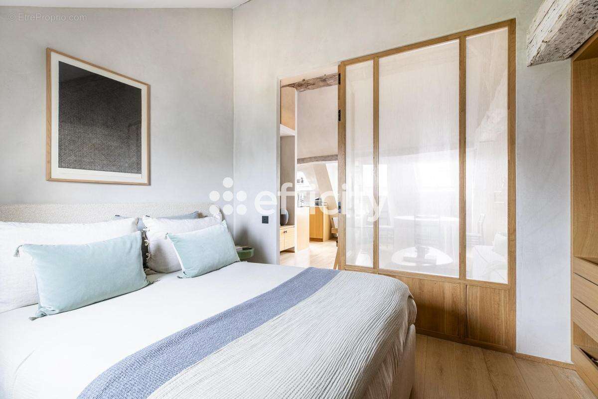 Appartement à PARIS-6E