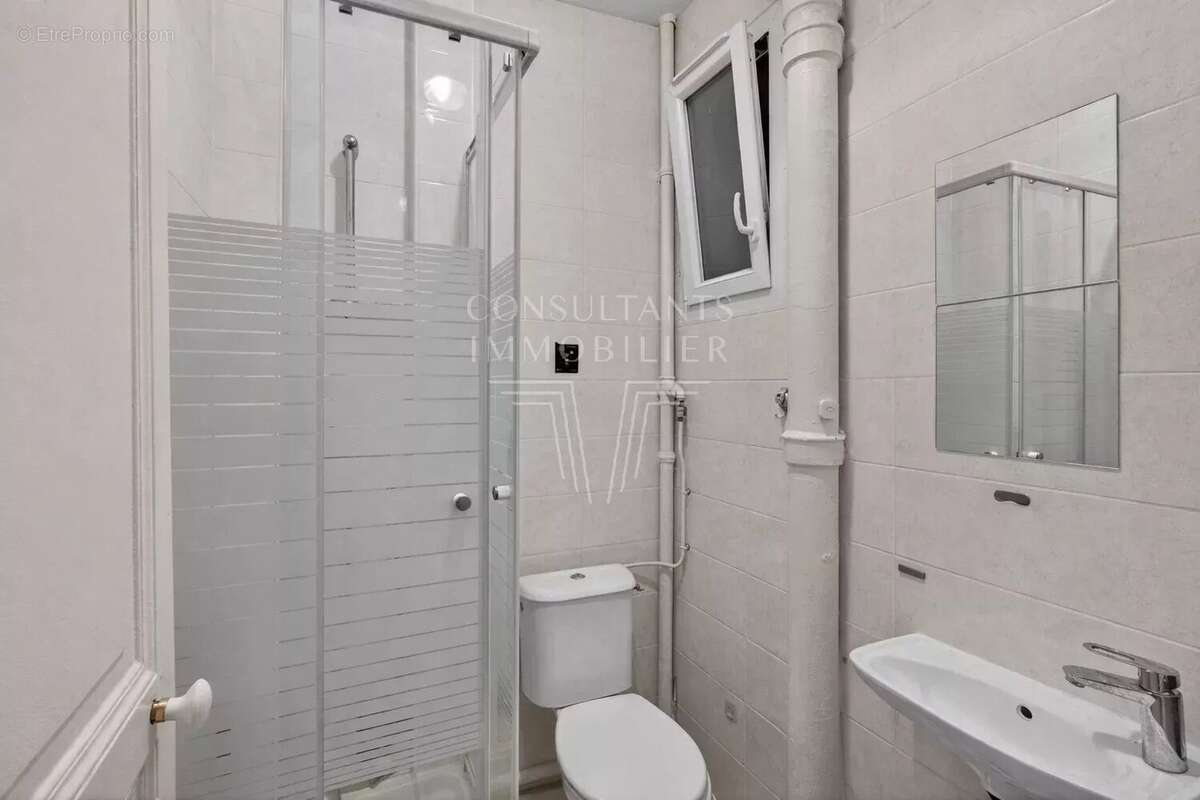 Appartement à PARIS-17E