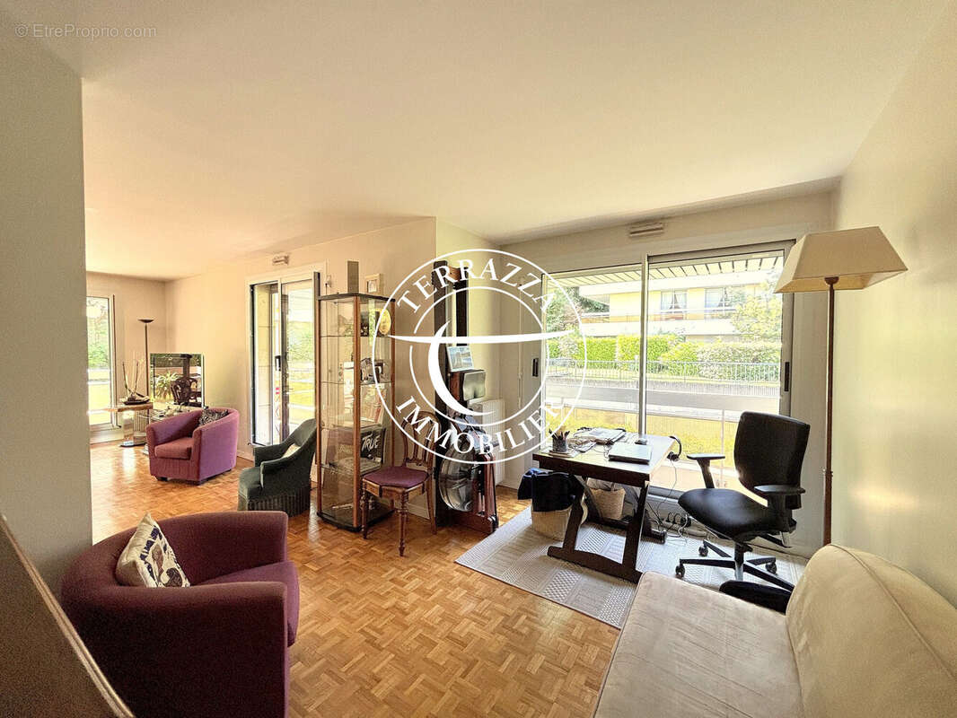 Appartement à BOUGIVAL