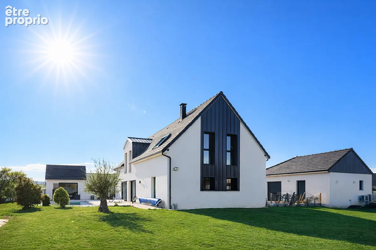 Photo Maison à Pontacq au prix de 476 000€