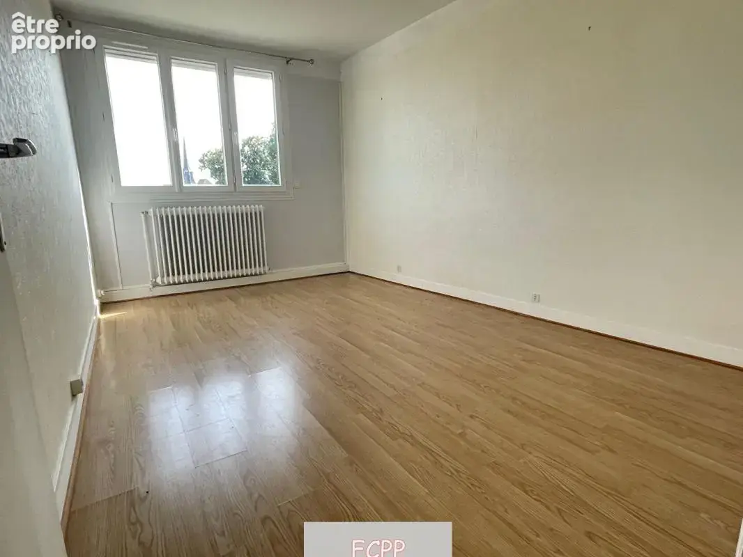 Appartement 112 m² Hyper-centre de Verneuil 3 chambres séjour double  2 parkings - photo 13