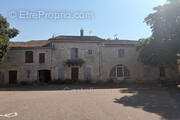 Maison à MIRAMONT-DE-QUERCY
