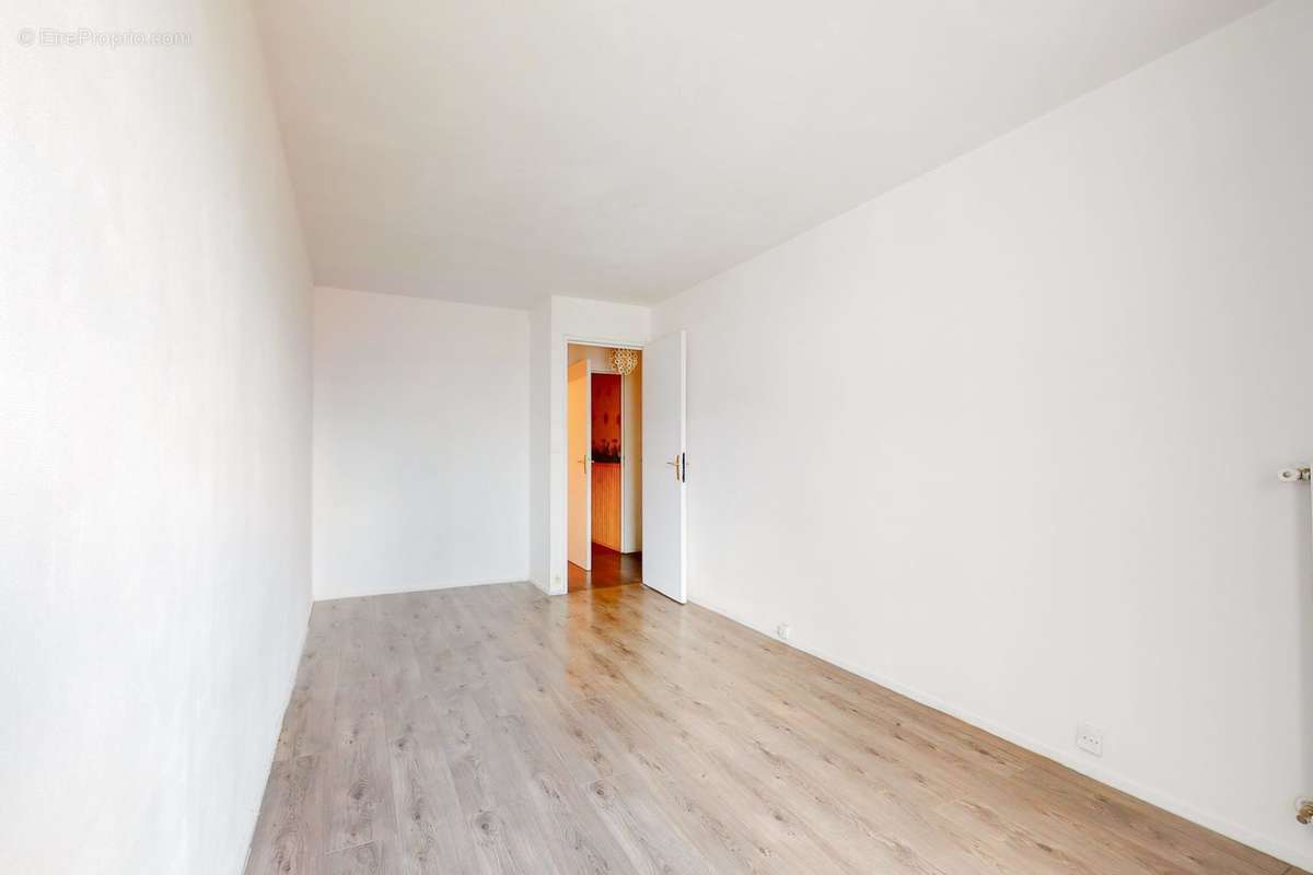Appartement à NANTERRE