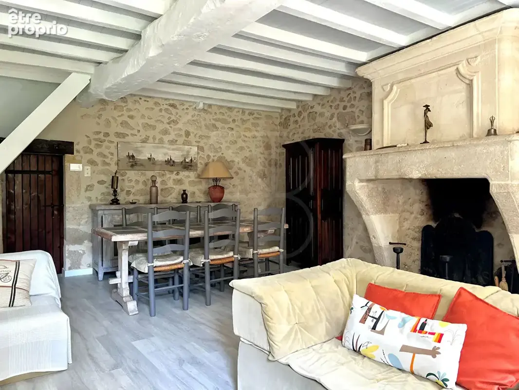 Belle maison en pierre dans un village paisible - photo 5