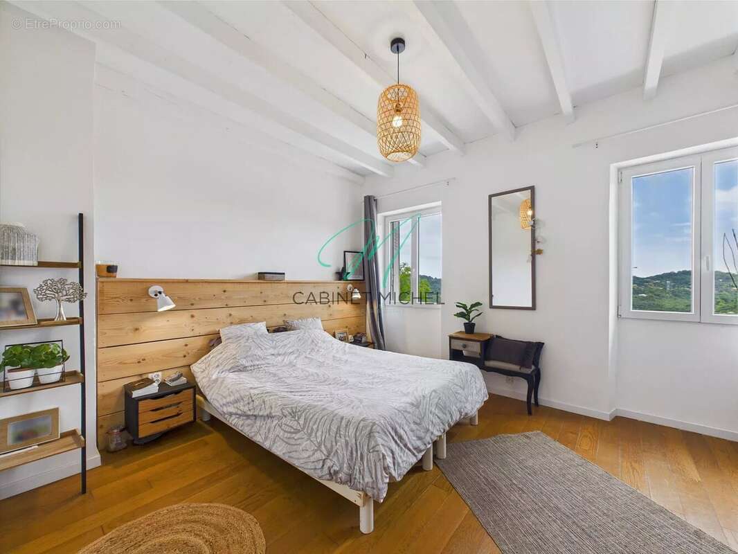 Maison à LE BAR-SUR-LOUP