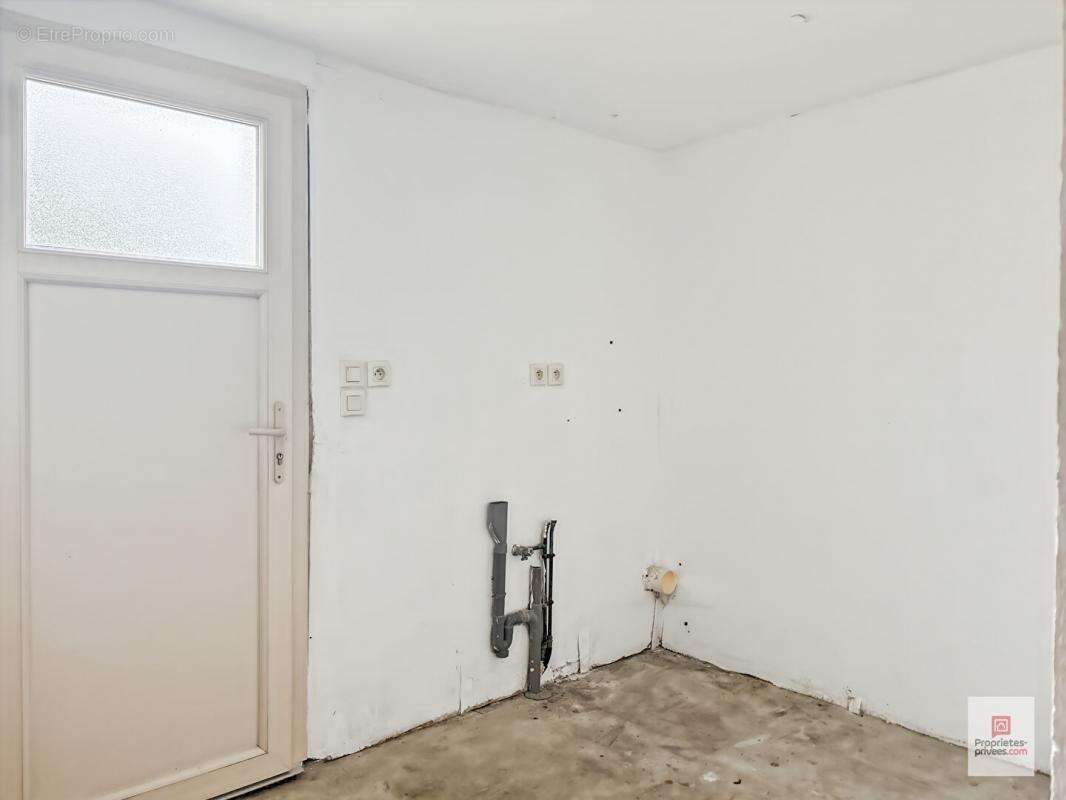 Maison à COURTILLERS