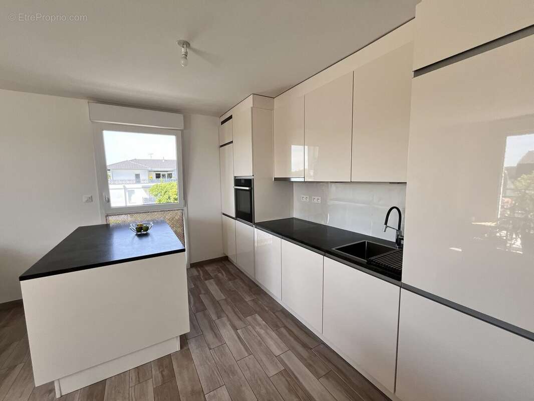 Appartement 65 m² à Saint-Louis  - photo 8