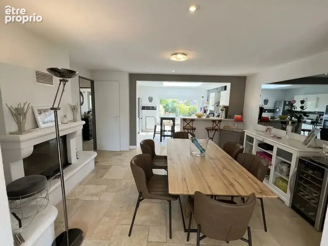 LE VAL - Belle maison provençale au calme, 5 chambres, terrain de 490 m² - photo 6