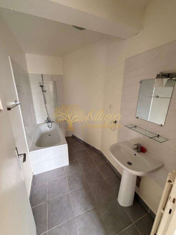 Appartement à PONTAULT-COMBAULT