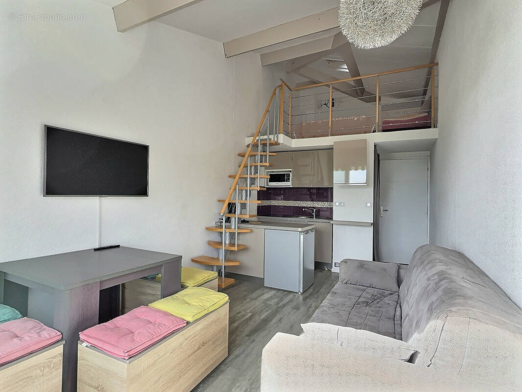 Appartement à LA LONDE-LES-MAURES