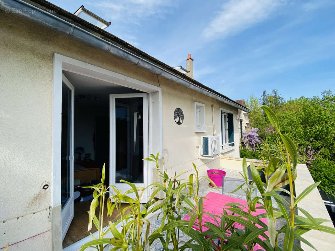 Maison à MONTIGNY-SUR-LOING