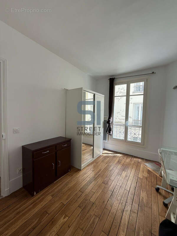 Appartement à PARIS-20E
