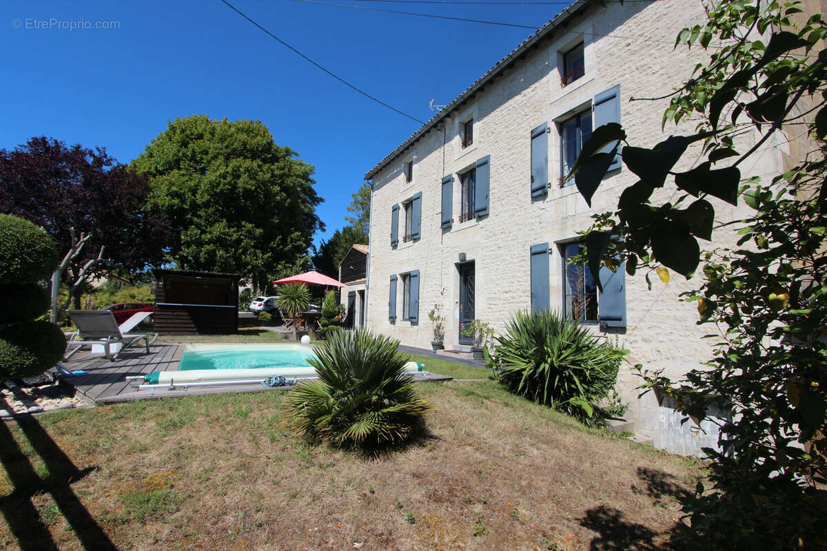 Maison à ECHIRE