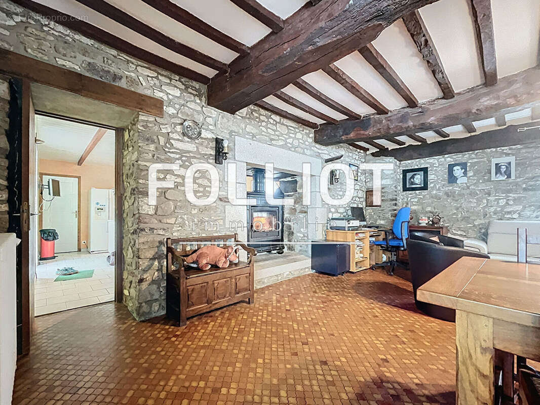 Maison à BRICQUEVILLE-SUR-MER