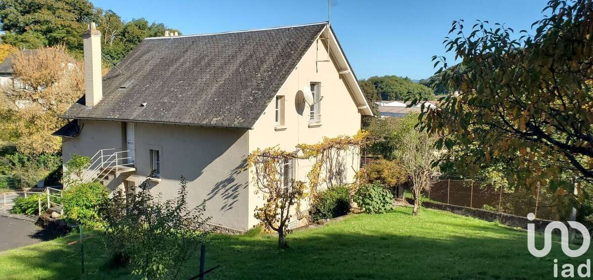 Photo 2 - Maison à YDES