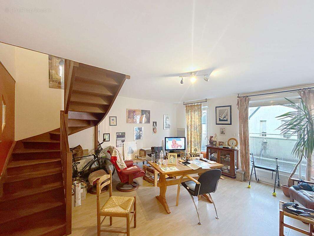 Appartement à SURZUR