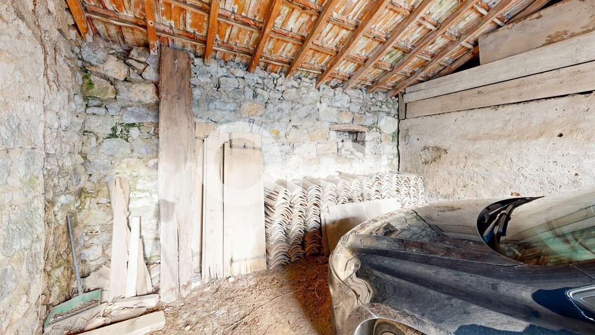 Maison à SAINT-ALBAN-AURIOLLES