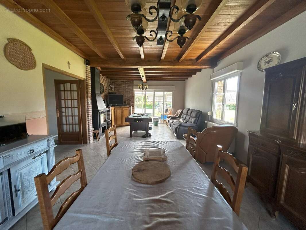 Maison à CAMPAGNE-LES-BOULONNAIS