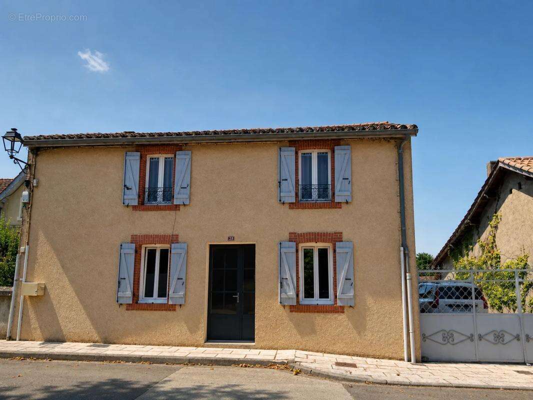 Maison de 7 pièces de 123 m² avec jardin à Beaumarchés - photo 14