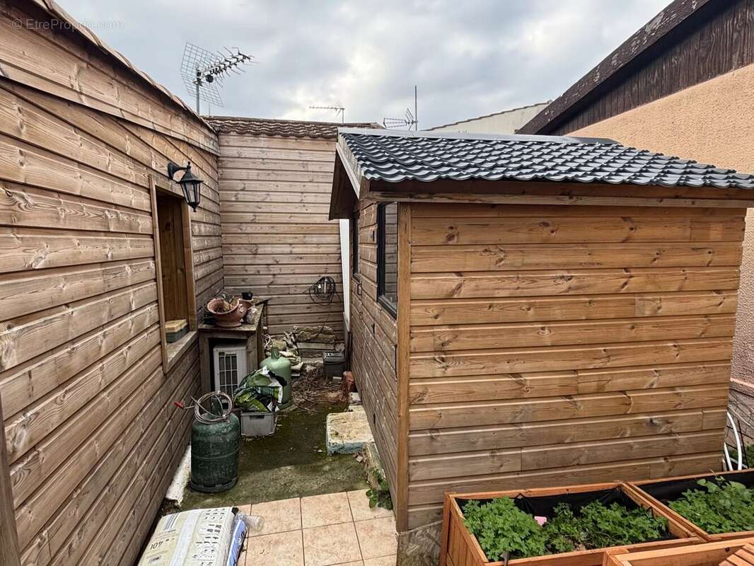 Maison à ROQUEBRUNE-SUR-ARGENS