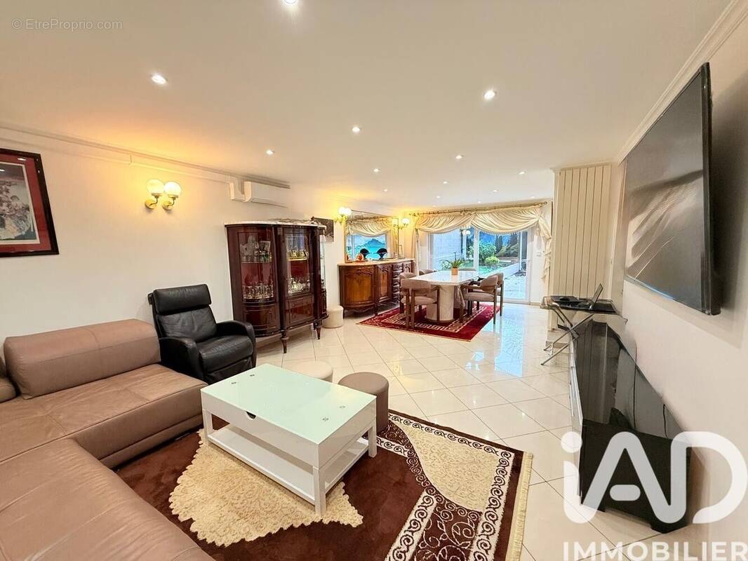 Photo 1 - Maison à BONNEUIL-SUR-MARNE