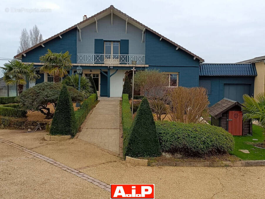 Maison à SAINT-MESMIN