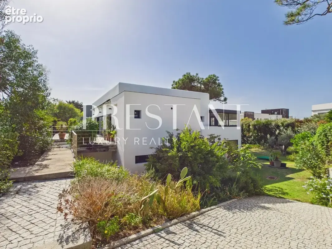 Villa d'architecte de 240 m² à Chiberta, vue mer depuis le toit-terrasse - photo 35