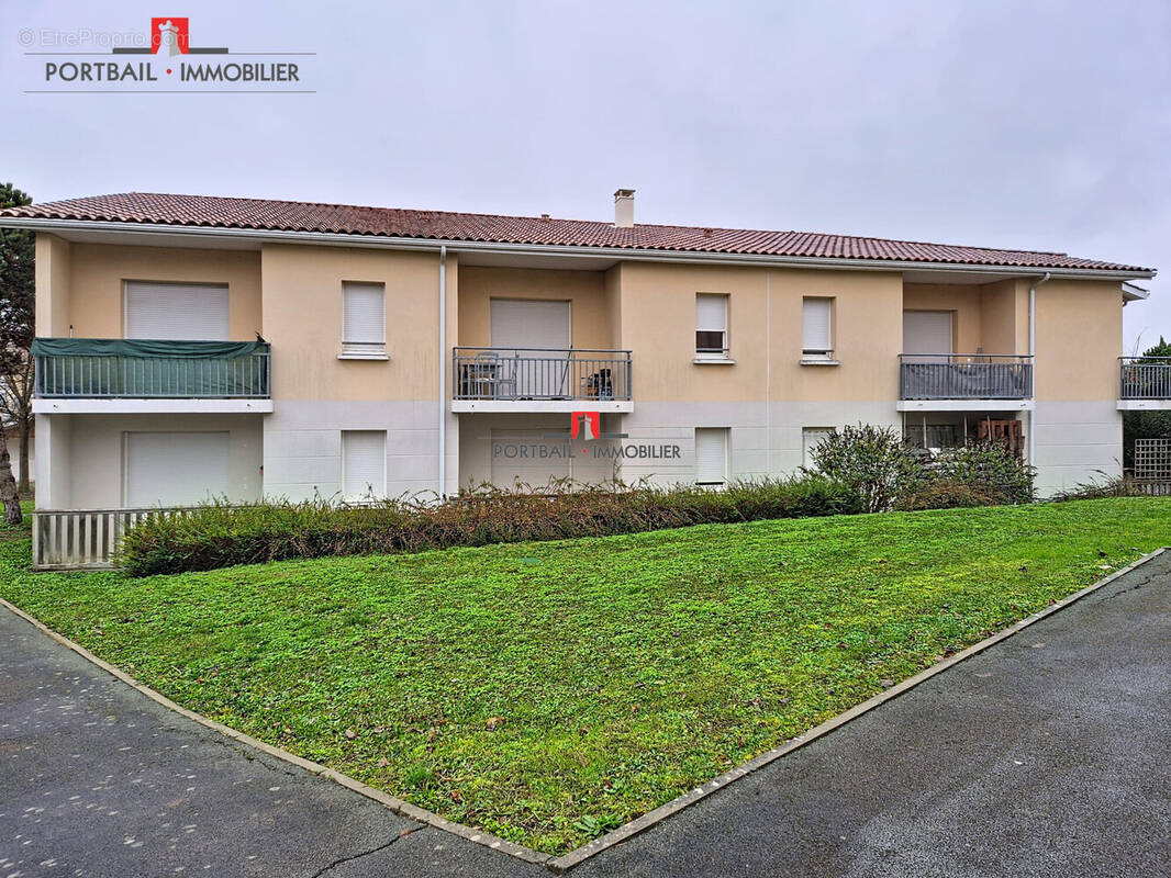 Appartement à SAINT-QUENTIN-DE-BARON