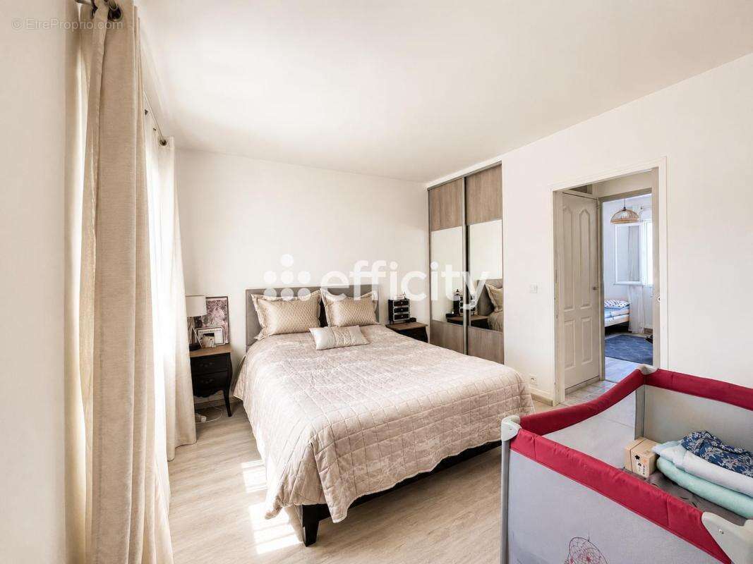 Maison 180 m² à Montgeron  - photo 10