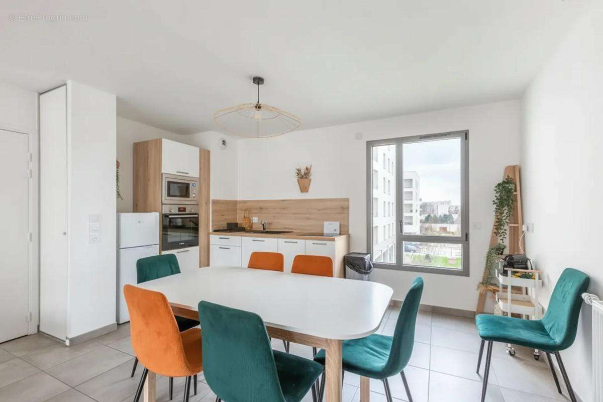 Appartement à BRON