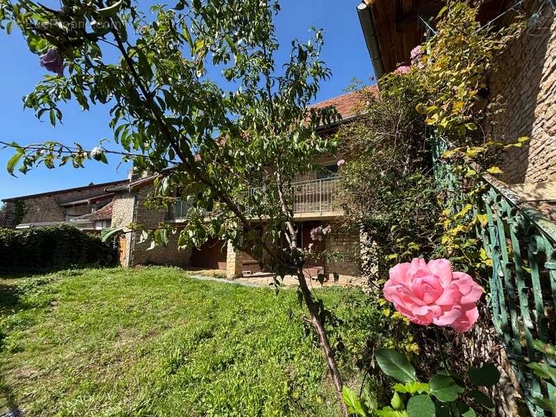 Maison à SAINT-GENGOUX-LE-NATIONAL